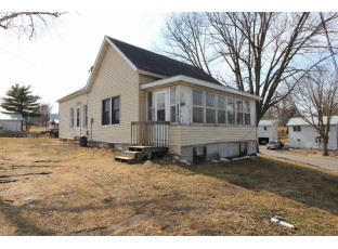 319 Garden St Hillsboro, WI 54634-0000