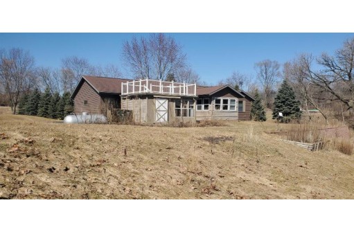 8222 N Bowers Lake Rd, Milton, WI 53563