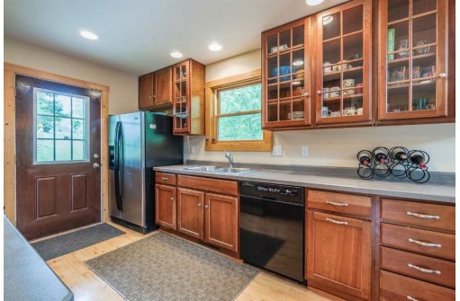 S736 Pueblo Ct, La Valle, WI 53941