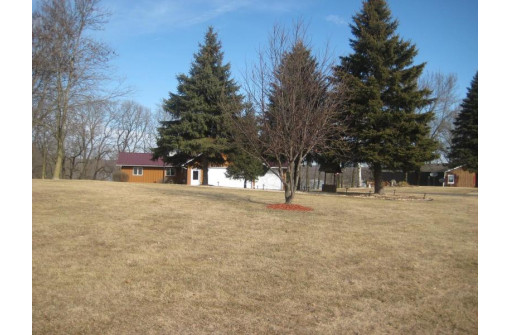 N2819 Hwy 44, Markesan, WI 53946