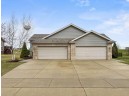 210 Lillehammer Ln, Mount Horeb, WI 53572