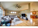 1629 Silverado Dr, Sun Prairie, WI 53590