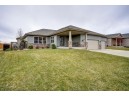 1629 Silverado Dr, Sun Prairie, WI 53590