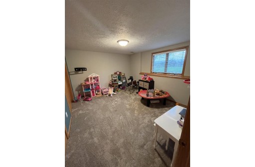 5729 N Promising Ln, Milton, WI 53563