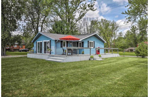 W7835 Willow Rd, Fort Atkinson, WI 53538