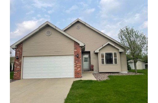 317 Santa Maria Dr, Arlington, WI 53911