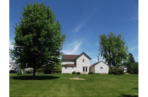 511 Dodgeville St, Highland, WI 53543