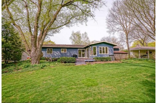 2209 Aspen Rd, Madison, WI 53711