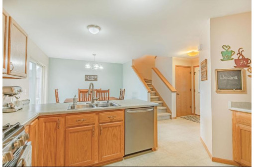 5123 Brandenburg Way, Madison, WI 53718