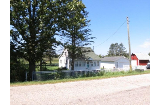 701 N Brooklyn Ave, Elroy, WI 53929