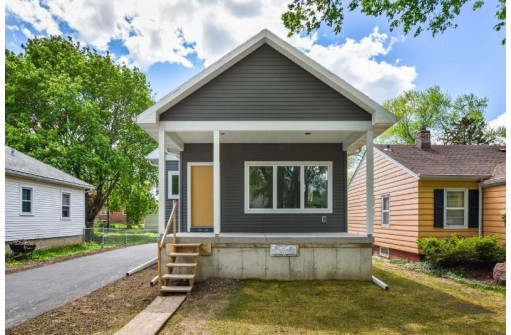 2621 Moland St, Madison, WI 53704