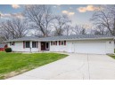 13 E Deer Run Park Rd, Edgerton, WI 53534