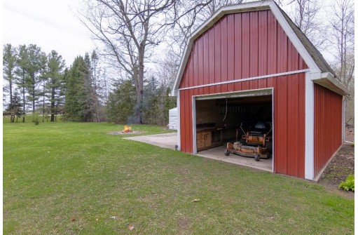 13 E Deer Run Park Rd, Edgerton, WI 53534