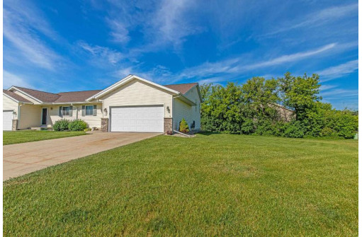 308 Concord Dr, Oregon, WI 53575