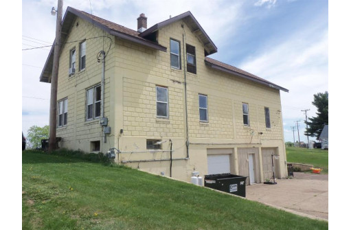 207 N Main St, Necedah, WI 54646