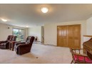 710 Edenberry Ln, Oregon, WI 53575