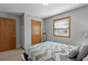 5326 Bauer Dr, Madison, WI 53718