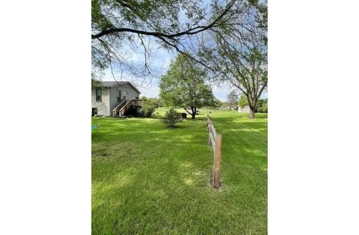 402 Dayton St, Blue River, WI 53518