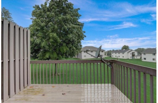 578 N Westmount Dr, Sun Prairie, WI 53590