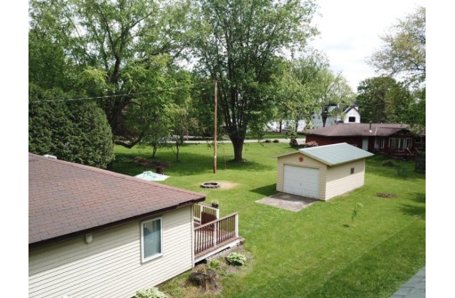 W10891 Tipperary Rd, Poynette, WI 53955