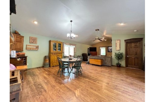 S9051 Timbercrest Tr, Prairie Du Sac, WI 53578