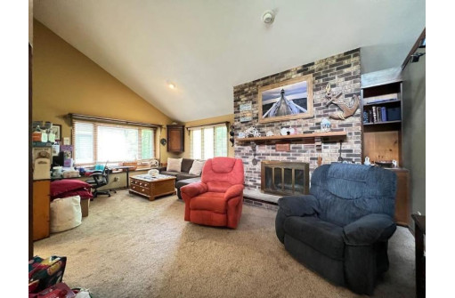 S9051 Timbercrest Tr, Prairie Du Sac, WI 53578