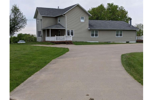 8482 Hwy 133, Cassville, WI 53806