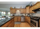 9323 W Grandview Ct, Franklin, WI 53132