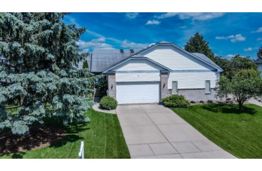 2894 Brian Ln, Fitchburg, WI 53711