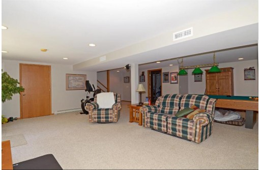 7311 Vista Ct, Middleton, WI 53562