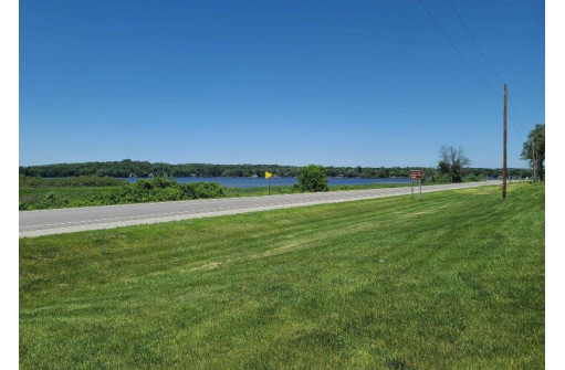 N7248 Hwy 44, Pardeeville, WI 53954