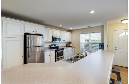 3146 Limekiln St, Madison, WI 53719