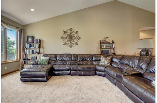 6572 Kimberly Way, DeForest, WI 53532