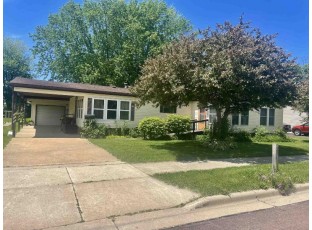 208 Green Acres Ave Tomah, WI 54660