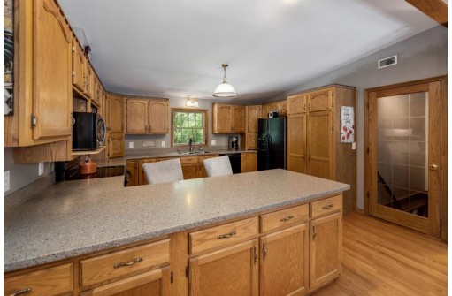 W2209 Princeton Rd, Green Lake, WI 54941