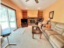 714 Desoto Dr, Janesville, WI 53546-2452