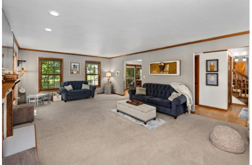 N6941 Laren Ln, Ripon, WI 54971