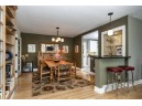 846 Farwell Dr, Madison, WI 53704