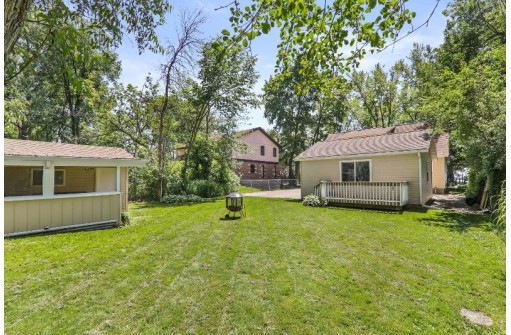 3156 Sunnyside St, Stoughton, WI 53589