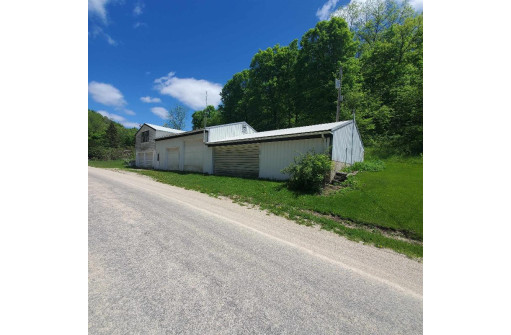 6910 Star Ln, Fennimore, WI 53809