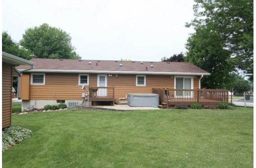 107 Motl St, Marshall, WI 53559