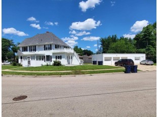 1347 Center Ave Janesville, WI 53546