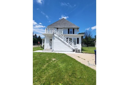 1347 Center Ave, Janesville, WI 53546