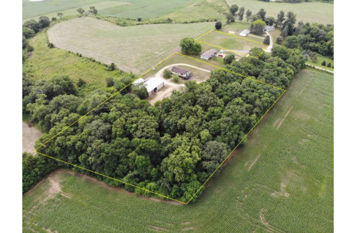 N5924 County Road F, Monticello, WI 53570