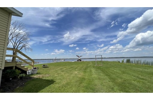 200 Lake St, Marquette, WI 53946