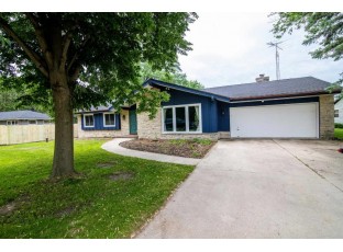 W3099 East Gate Dr Watertown, WI 53094