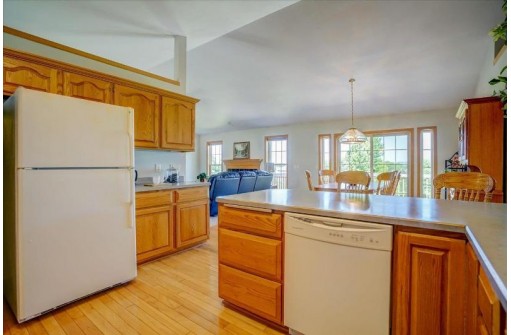 5233 Preservation Pl, Sun Prairie, WI 53590