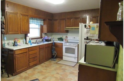 1260 Jefferson St, Fennimore, WI 53809