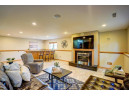 6822 Country Ln, Madison, WI 53719