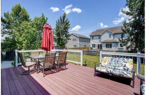 6822 Country Ln, Madison, WI 53719